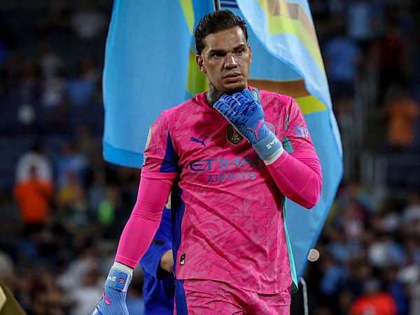 Galatasaray Mundur dari Perburuan Ederson Moraes